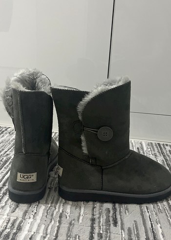 Gri Süet Kürklü Kadın Dolgu Topuk Bot - Görsel 4