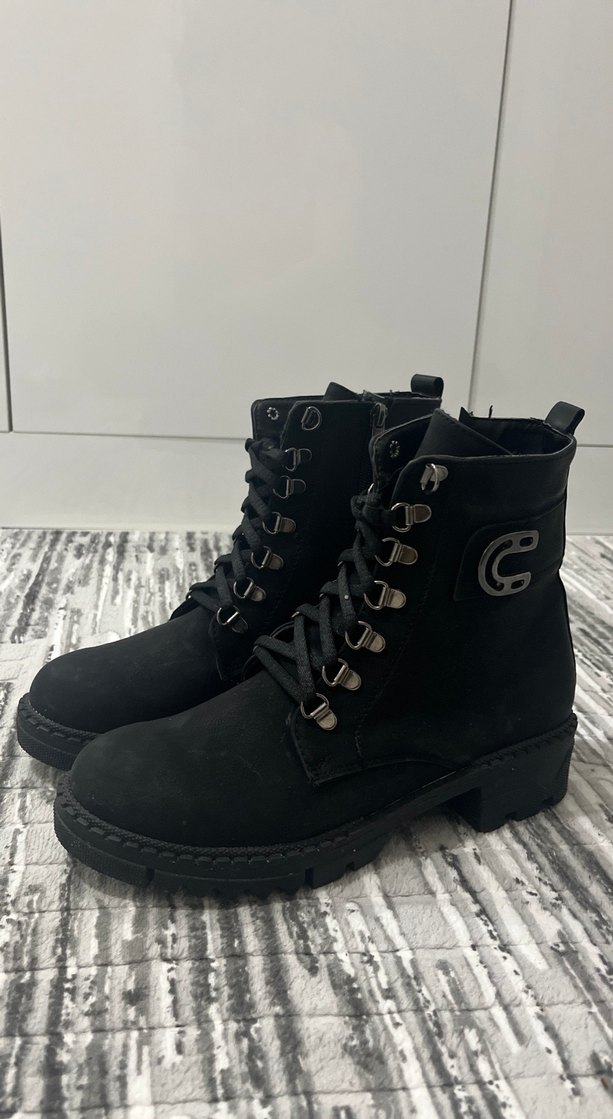 Siyah Süet Tokalı Gotik Kadın Botu - Görsel 3