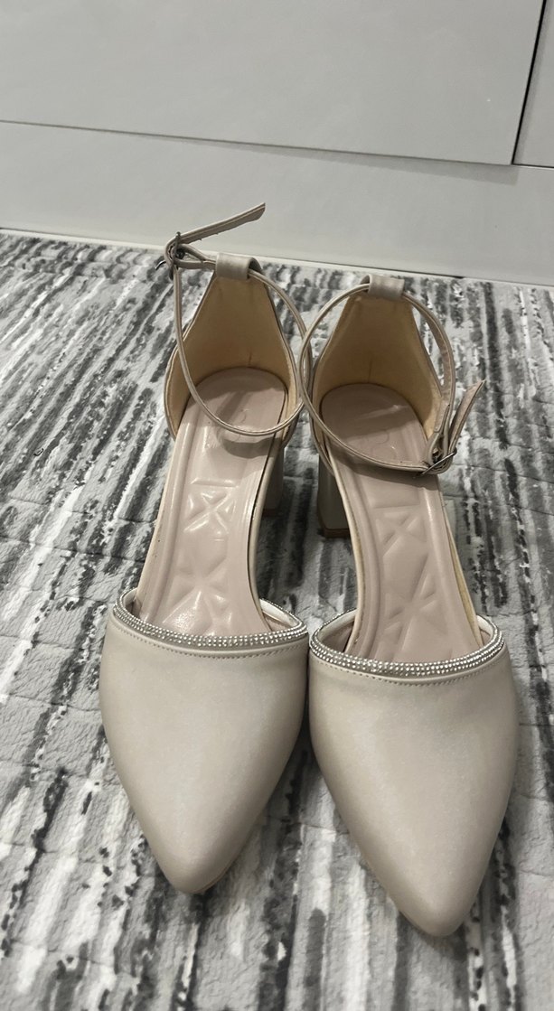 Bej Saten Tokalı Kadın Topuklu Ayakkabı - Görsel 3
