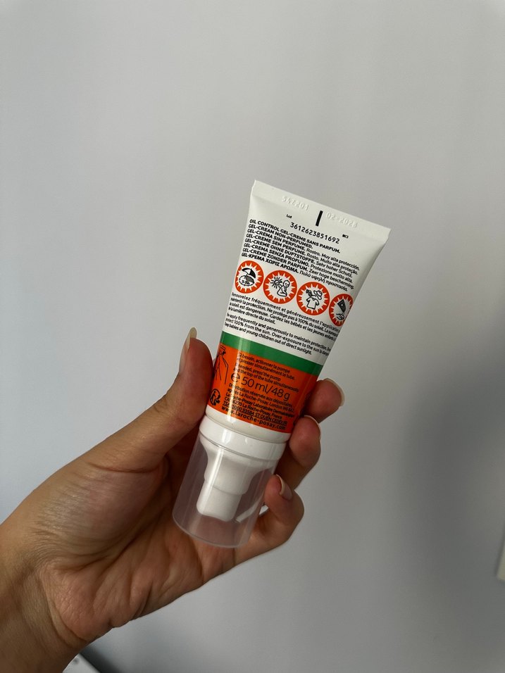 La roche possay güneş kremi - oil kontrol - Görsel 3