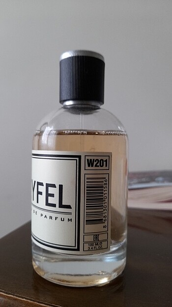 Diğer Eyfel parfüm 