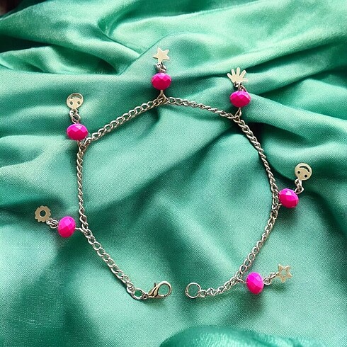 Pembe boncuklu halhal