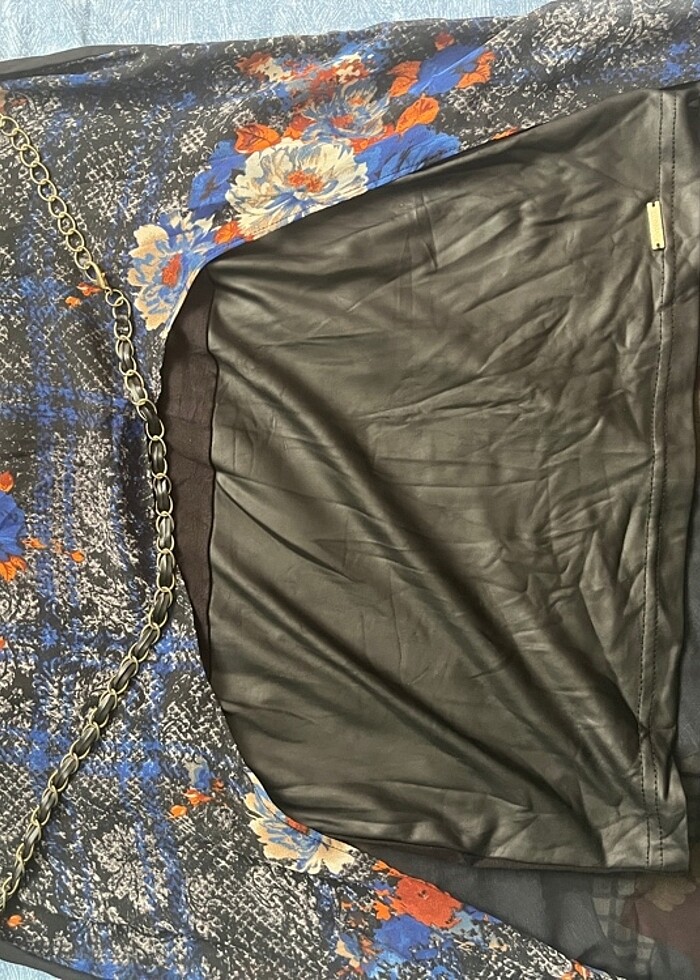 Siyah Elbise - Görsel 2