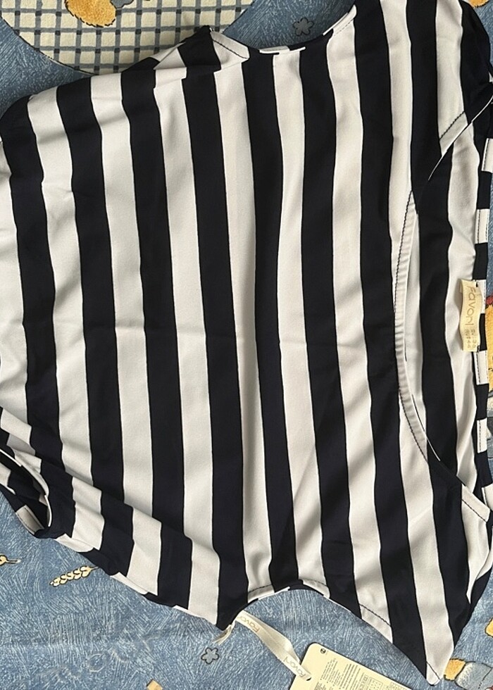 Çizgili plaj elbisesi - Görsel 3