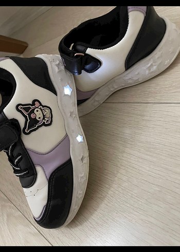 Kız Çocuk lşıklı Mor Cırt Cırtlı Spor Ayakkabı - Görsel 2