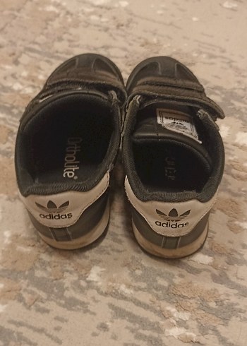 26 Beden siyah Renk adidas siyah orjinal 26 no