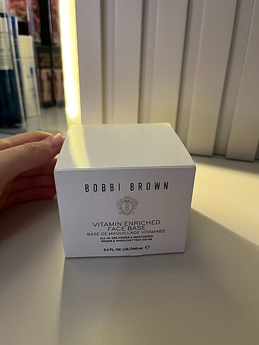 Bobbi Brown Nemlendirici Makyaj Bazı