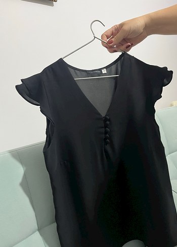 Siyah V Yakalı Düğmeli Kadın Bluz - Görsel 2