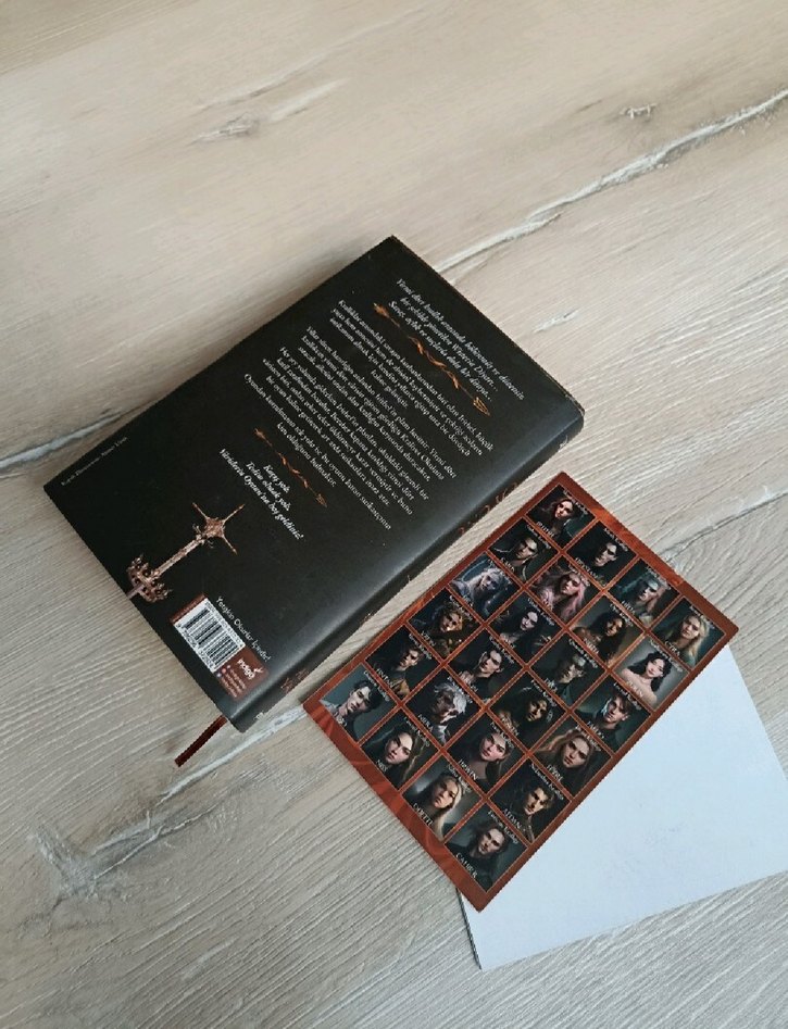 Vârislerin Oyunu ve Acıların Hükümdarı Ciltli - Görsel 2