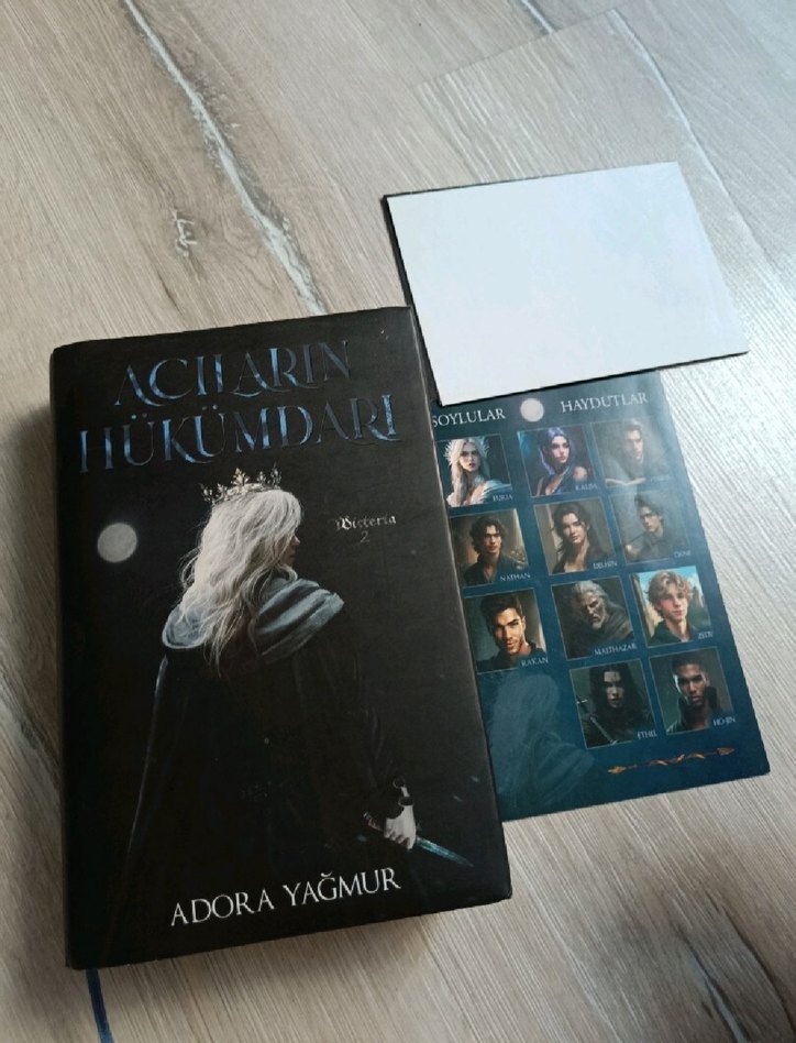 Vârislerin Oyunu ve Acıların Hükümdarı Ciltli - Görsel 3