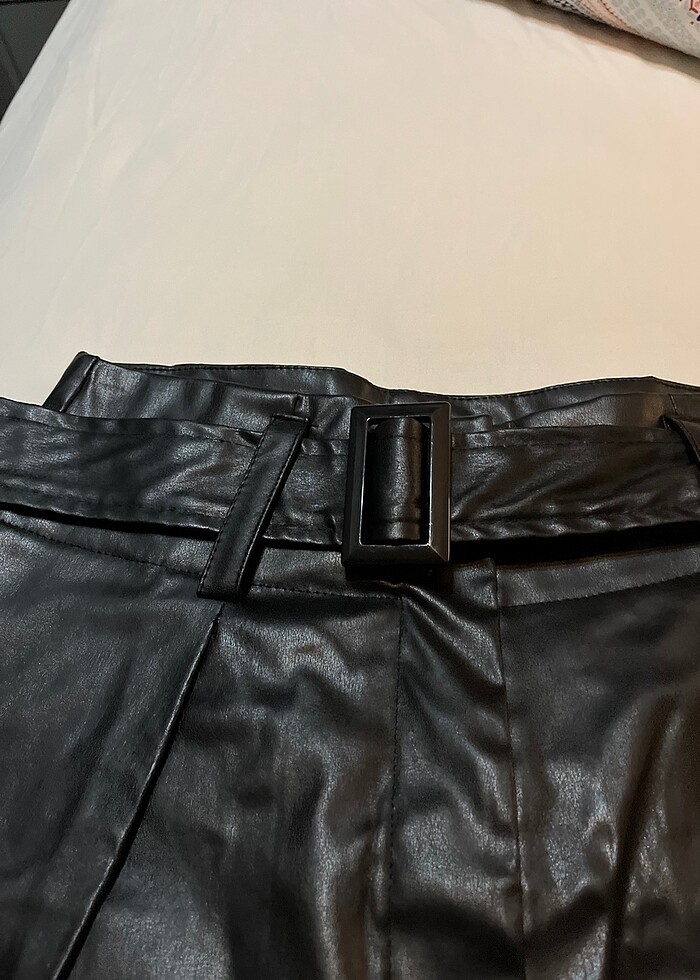 Bayan Deri Şort - Görsel 3