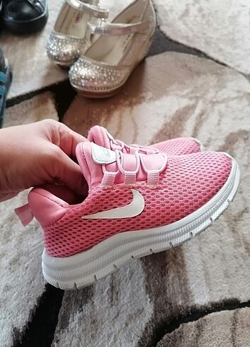 Nike Kız çocuk ayakkabı hepsinin fiyatıdır #adidas#nike#