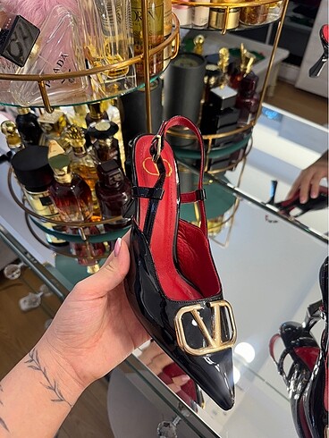37 Beden siyah Renk Valentino ayakkabı