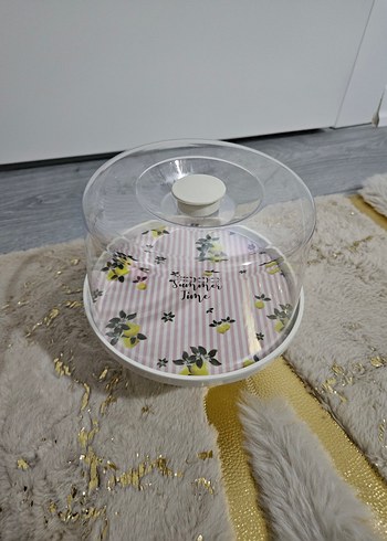 Beyaz Ayaklı Pasta Standı ve Kapağı - Görsel 3