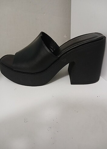 Bershka topuklu sandalet