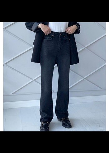 Zara Siyah Midi Boy Kadın Denim Jean
