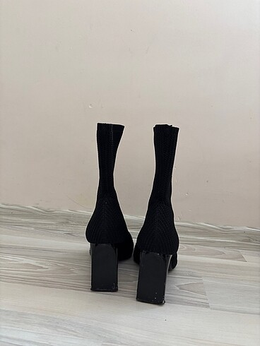 38 Beden siyah Renk Siyah Bershka Çorap Bootie