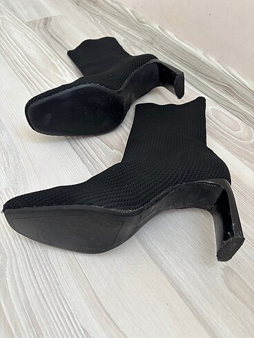 38 Beden Siyah Bershka Çorap Bootie