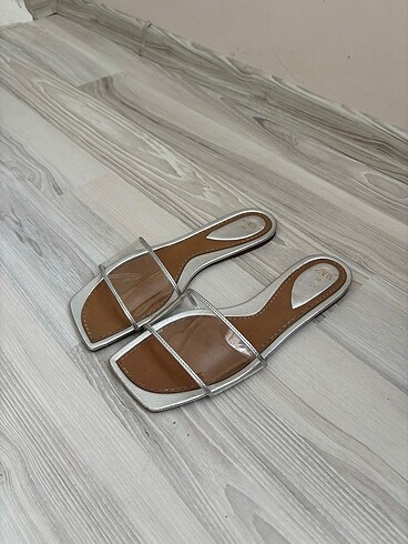 Zara Vinil Zara Şeffaf Terlik Sandalet