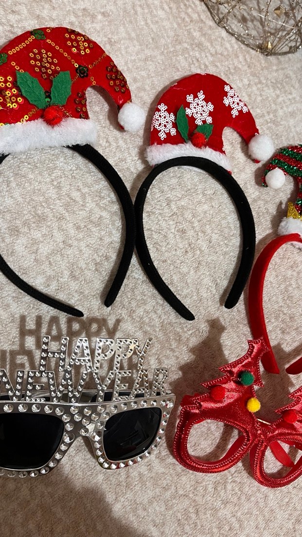 Renkli Yılbaşı Temalı Parti Gözlükleri ve taç - Görsel 2