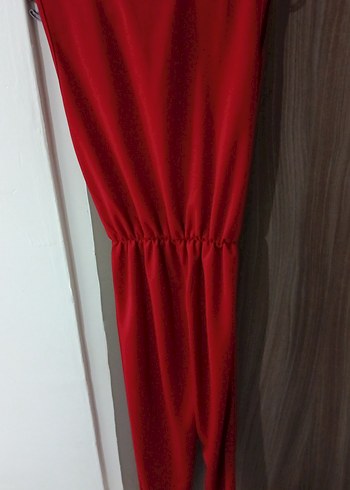 V Yakalı Kırmızı Midi Tulum - Görsel 4