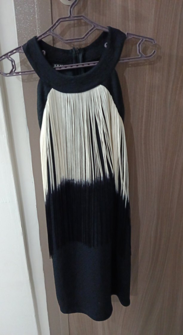 Püsküllü Siyah Uzun Abiye Elbise - Görsel 2