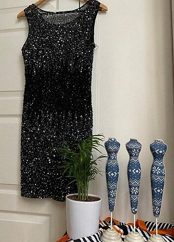 Siyah pul payet işlemeli abiye elbise 