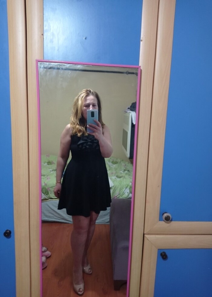 Siyah kısa elbise - Görsel 4