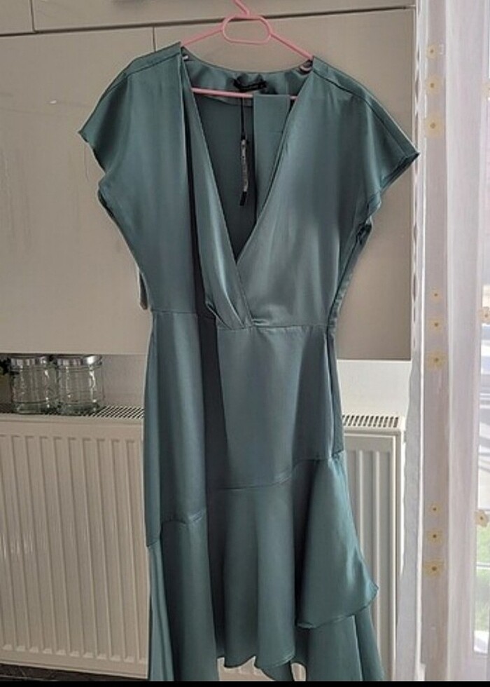 Trendyol saten elbise  - Görsel 2