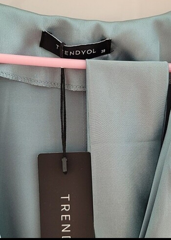 Trendyol saten elbise  - Görsel 3