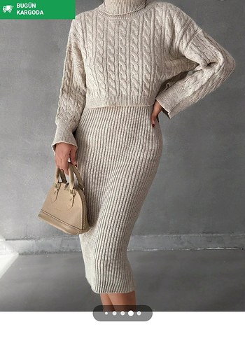 Bej Yüksek Yakalı Triko  Elbise - Görsel 4