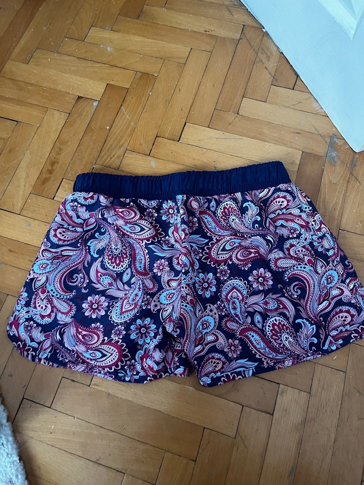 Renkli Desenli deniz şortu - Görsel 4