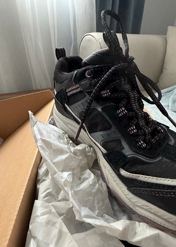 Skechers ayakkabı çok temiz en fazla 3 kez giydim. - Görsel 2