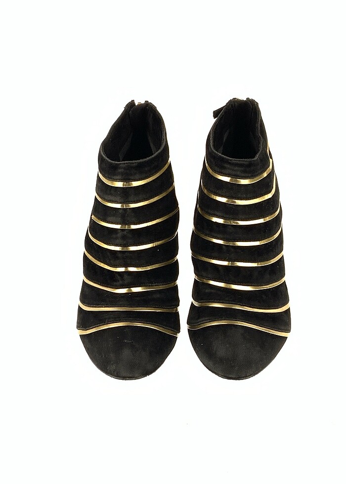 Charles & Keith Bot %70 İndirimli. - Görsel 3