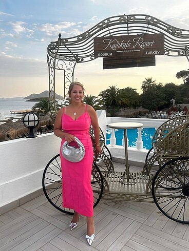 Trendyol & Milla Pembe uzun elbise