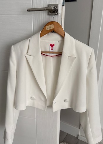 Düğmeli Beyaz Mini Kadın Blazer