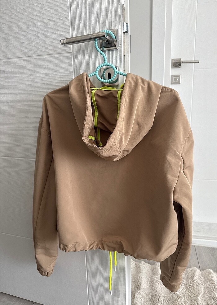 Bershka yağmurluk - Görsel 3