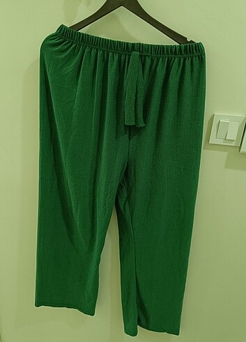 Zümrüt yeşili pantolon 
