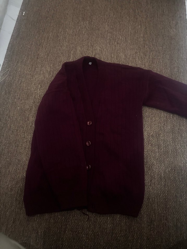 Bordo Düğmeli Yün Hırka - Görsel 2