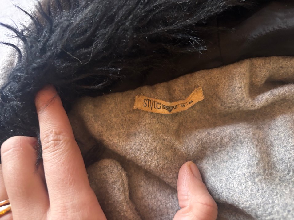 Düğmeli Gri Yün Midi Kaban - Görsel 2