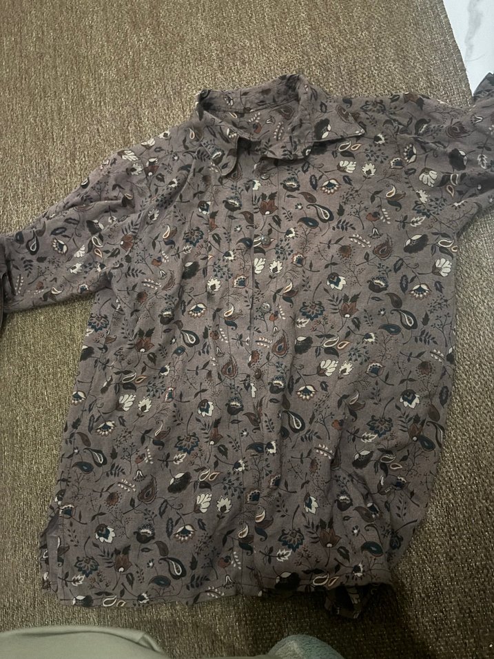 Düğmeli Uzun Kollu Desenli Kadın Gömlek - Görsel 2