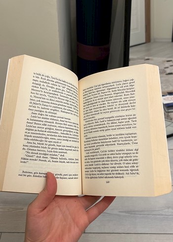 Bin Muhteşem Güneş - Khaled Hosseini - Görsel 3