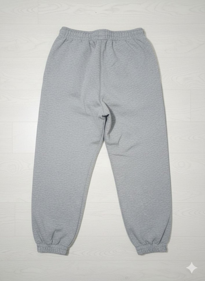 Gri Rahat Kesim Kadın Eşofman Altı
siyah ve lacivert ise mevcut - Görsel 2