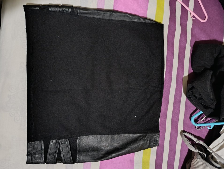 Siyah Deri Detaylı Mini Etek - Görsel 2