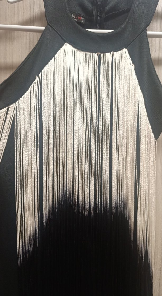 Püsküllü Siyah Beyaz Uzun Abiye Elbise - Görsel 2