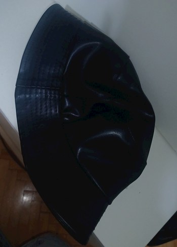 Siyah Deri Kadın Şapka - Sokak Stili - Görsel 3