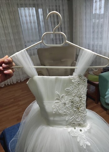 Beyaz Nakışlı Straplez Kız Çocuk Abiye - Görsel 3