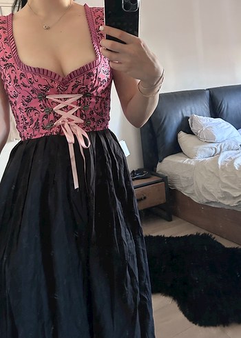 Nakışlı Pembe korseli elbise - Görsel 5