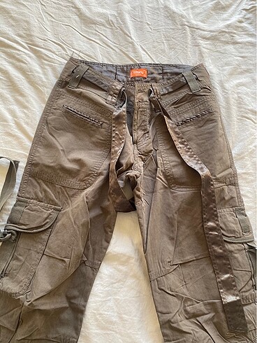 Düşük bel paraşüt pantolon