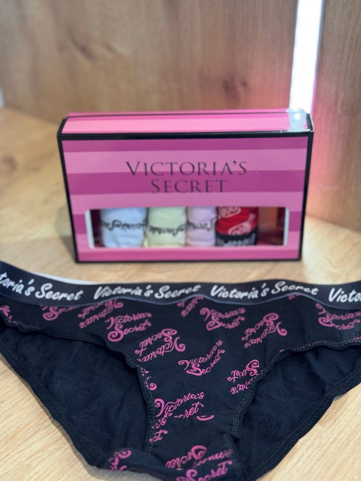 Victoria's Secret Nakışlı Mini Kadın İç Çamaşırı - Görsel 3
